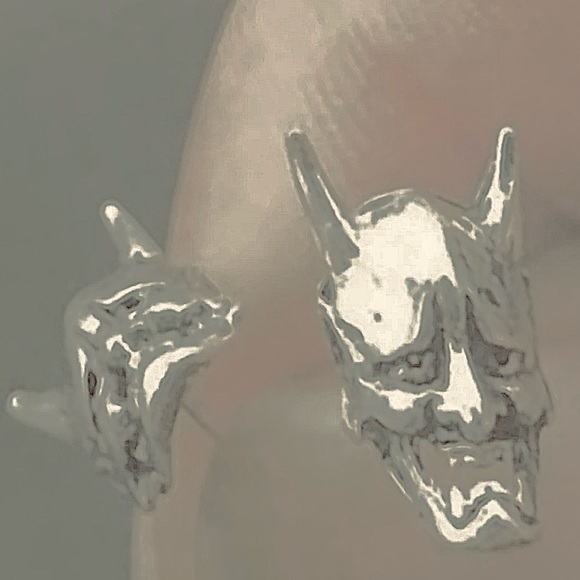 “Oni Mask” Hannya Japanese Horned Demon Gargoyle Ghost Horror Oddity Spooky Stud - Picture 10 of 10
